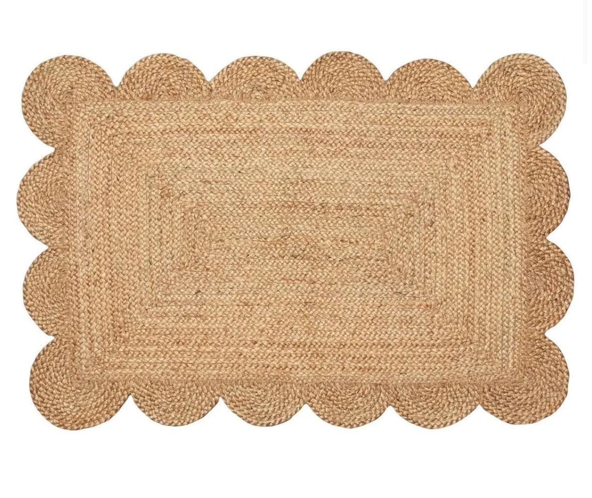 Handwoven Jute Scalloped Mat: Rustic Boho Farmhouse Decor