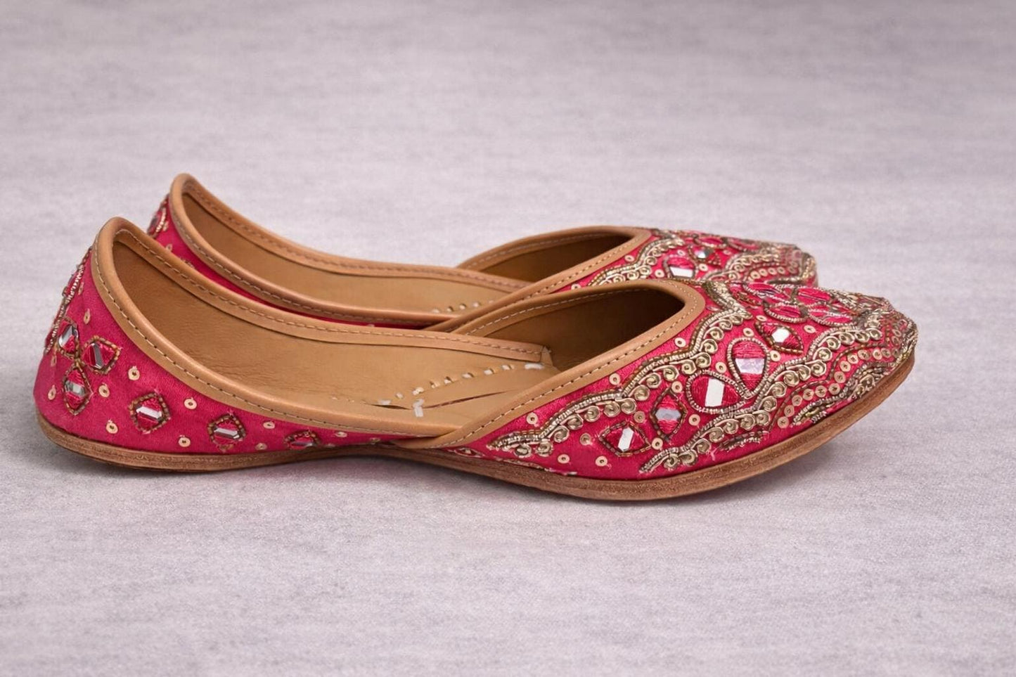 Handcrafted Punjabi Jutti for Women | Pink Mirror Work Indian Jutti | Traditional Moja Flats