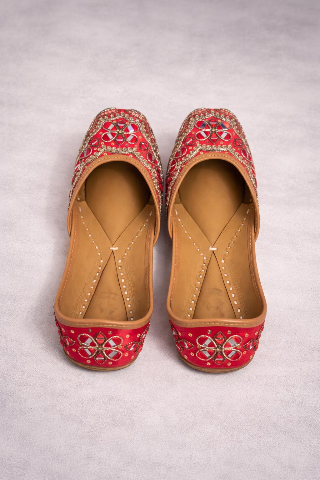 Handcrafted Punjabi Jutti for Women | Pink Mirror Work Indian Jutti | Traditional Moja Flats